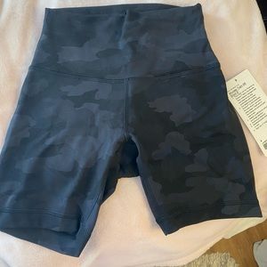 NWT Lulu Wunder Train HR Short 6”